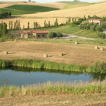 Casale Farnesiana B&B Tarquinia Exterior foto