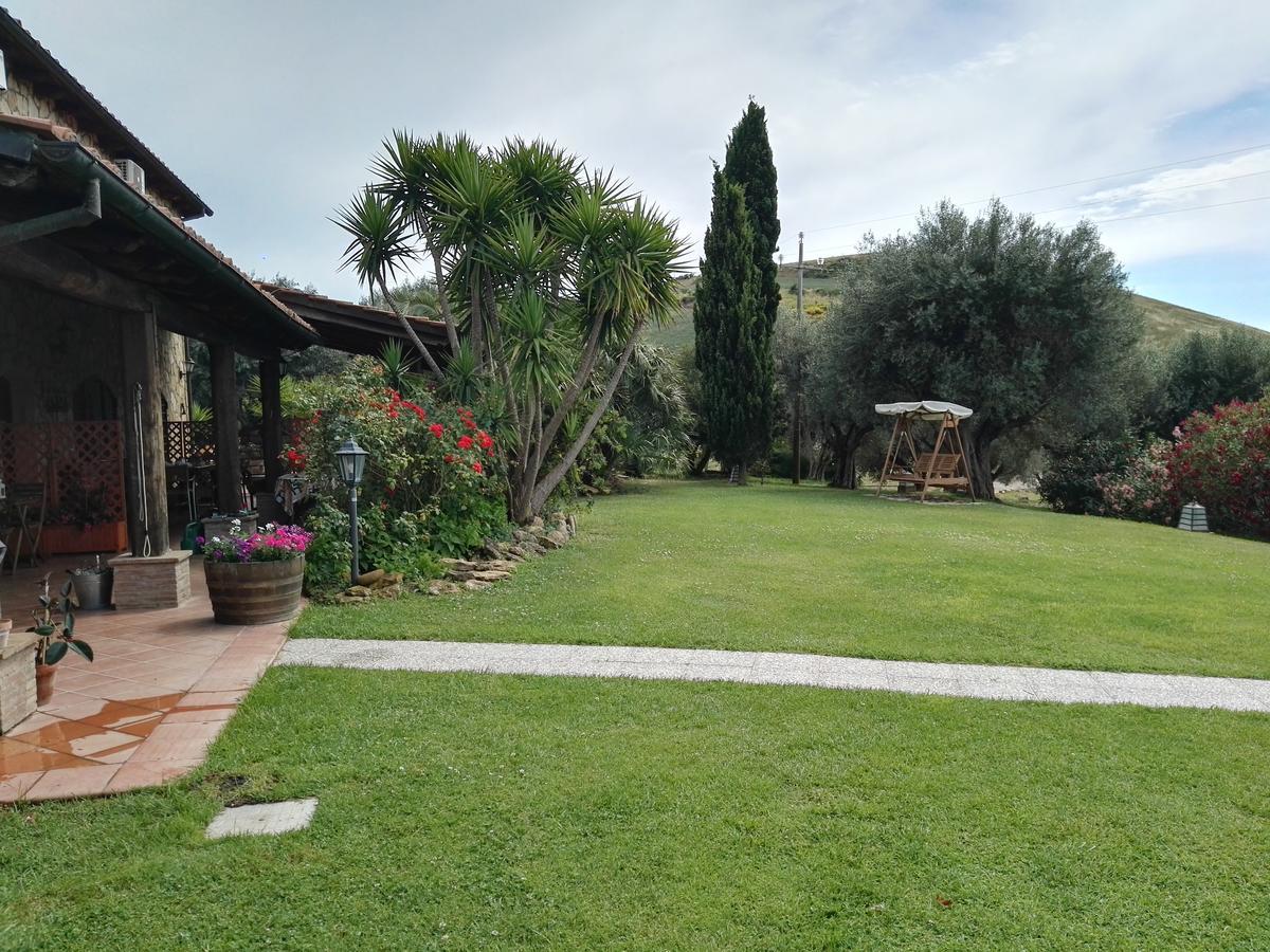 Casale Farnesiana B&B Tarquinia Exterior foto