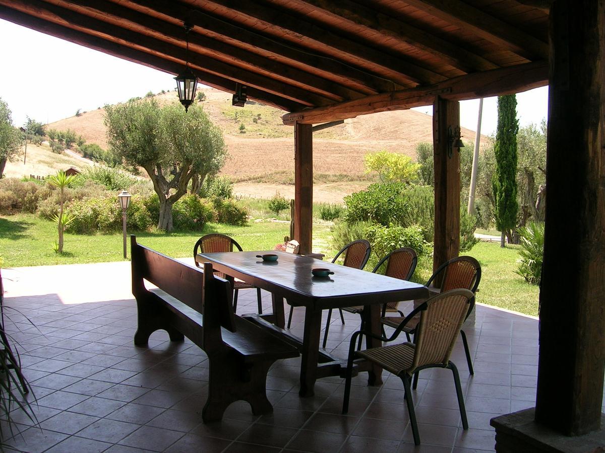 Casale Farnesiana B&B Tarquinia Exterior foto